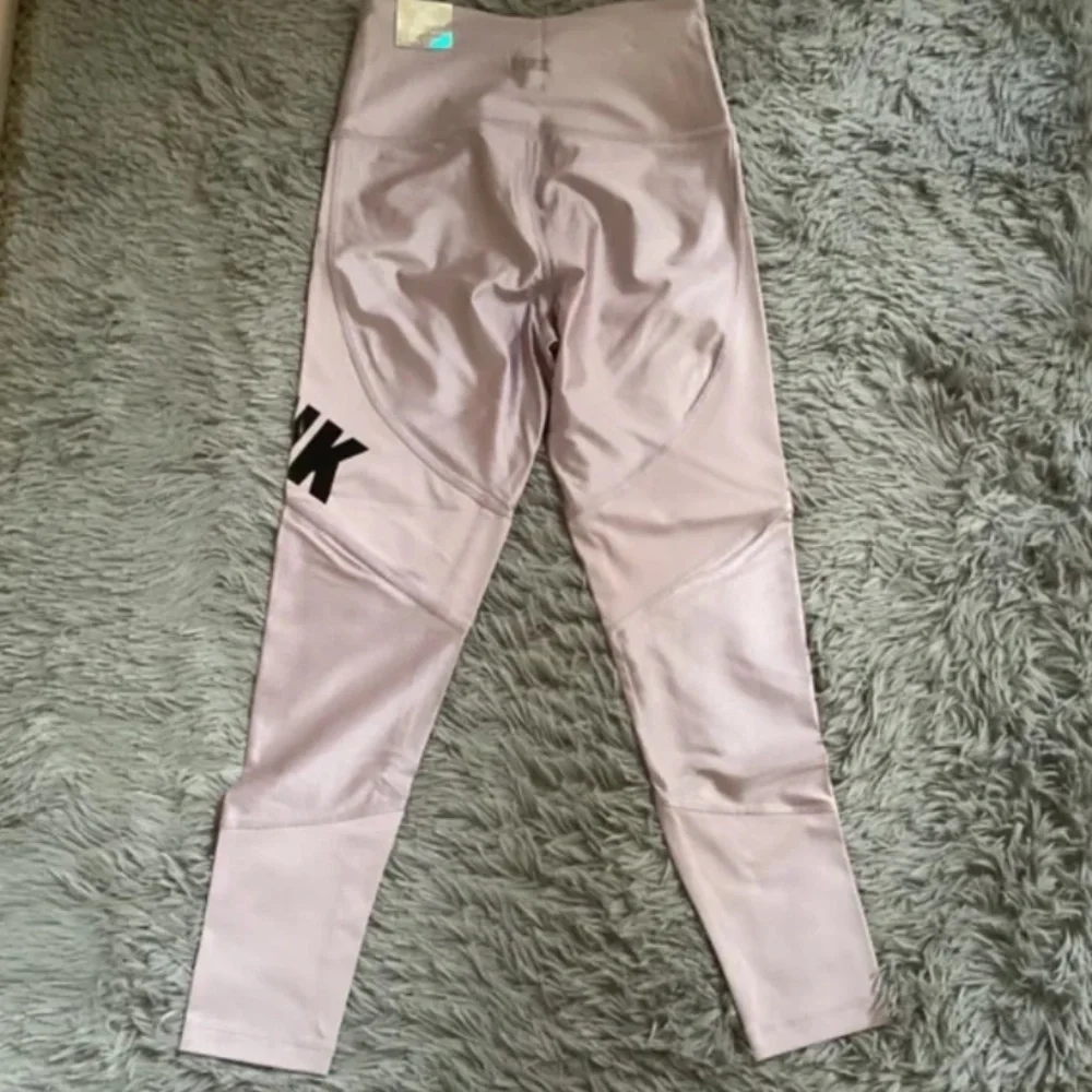 Victoria’s Secret Pink Ultimate High Waist Ankle Legging Size S NWT